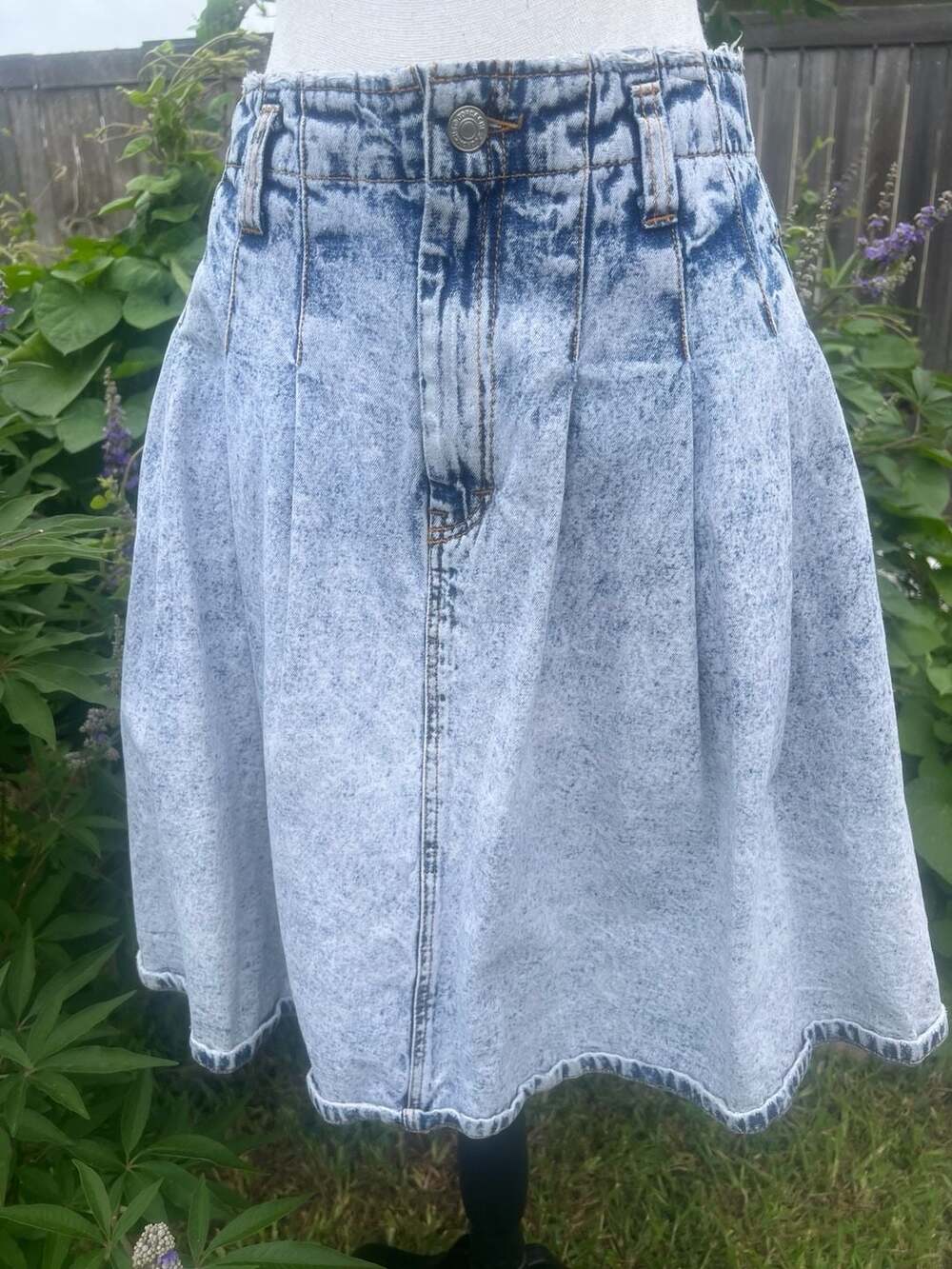 Vintage Jordache R.U. Style Acid Wash Pleated Denim Skirt